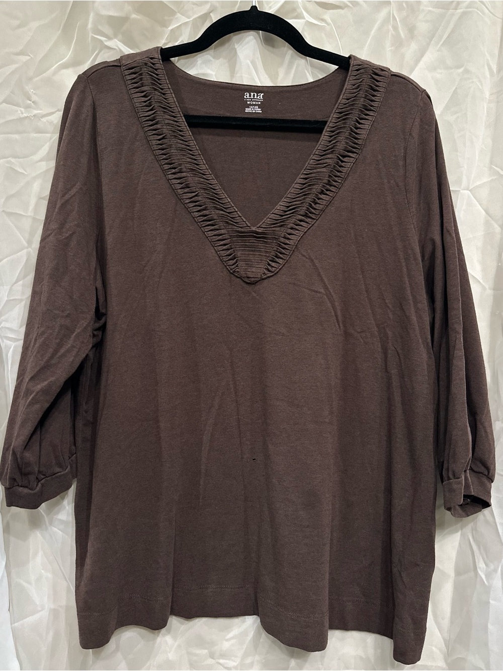 a.n.a Brown Detailed V-Neck Top with Slight Bell 3/4 Sleeve